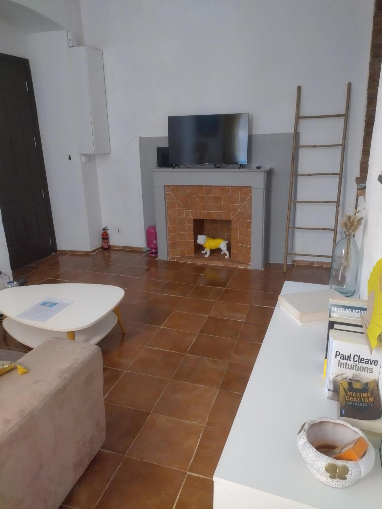 Appartement Meuble En Plein Centre De Bastia Бастія Екстер'єр фото